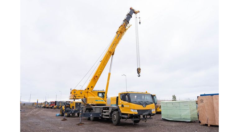 Автокран XCMG XCT30_S